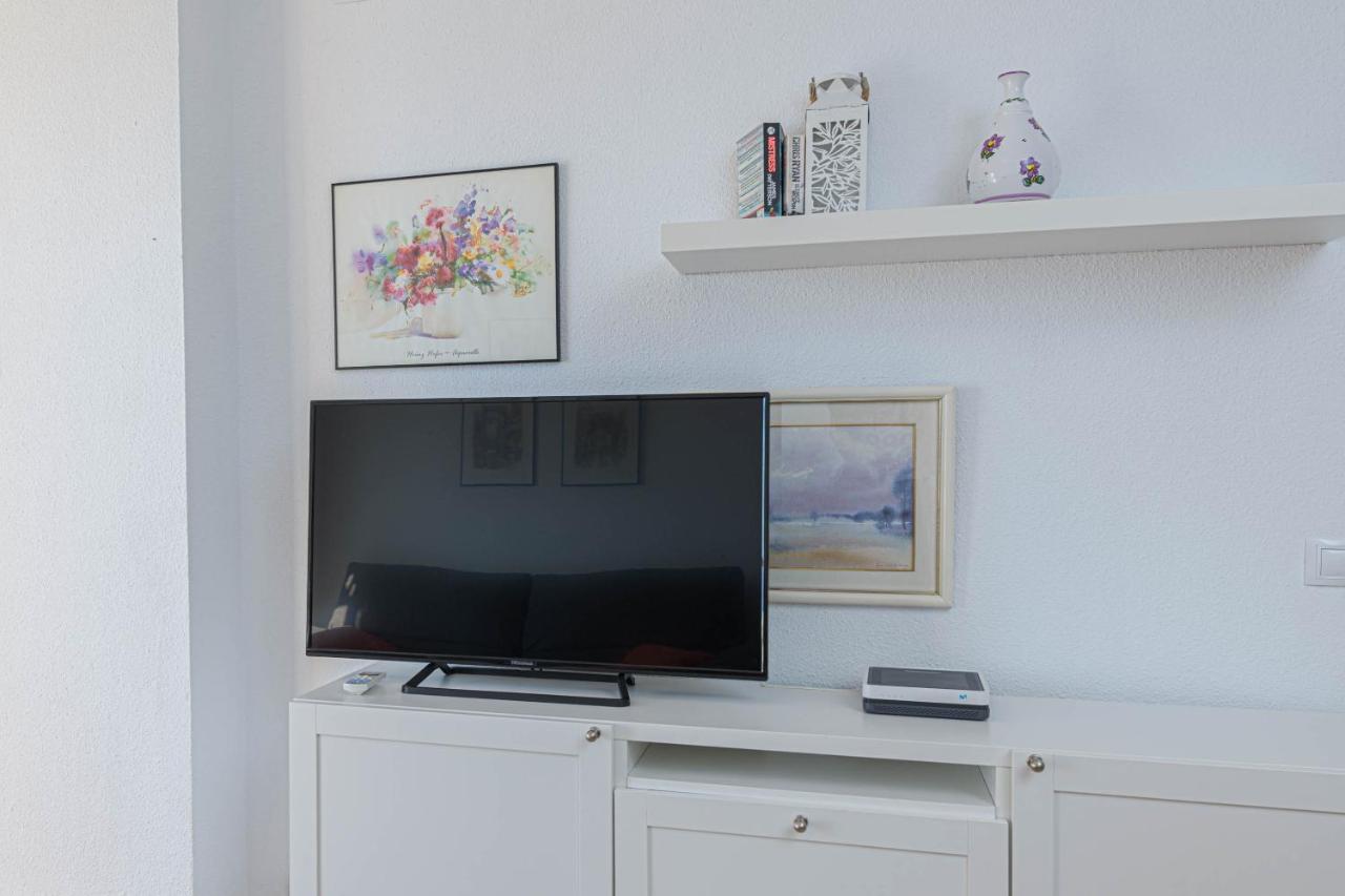 Wintowinrentals Excelente Ubicacion Y Vista Al Mar Fuengirola Exterior photo